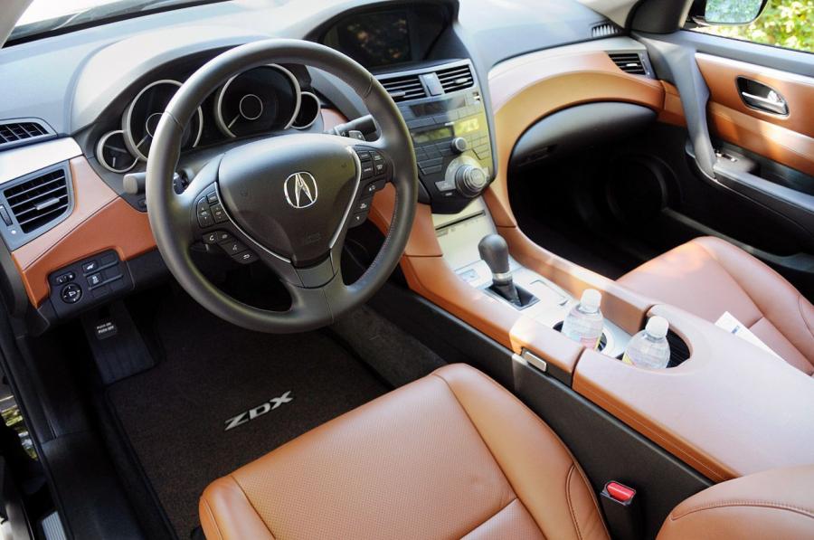 Торпедо Acura ZDX (YB1) 2009 года  (фото 38 из 200)